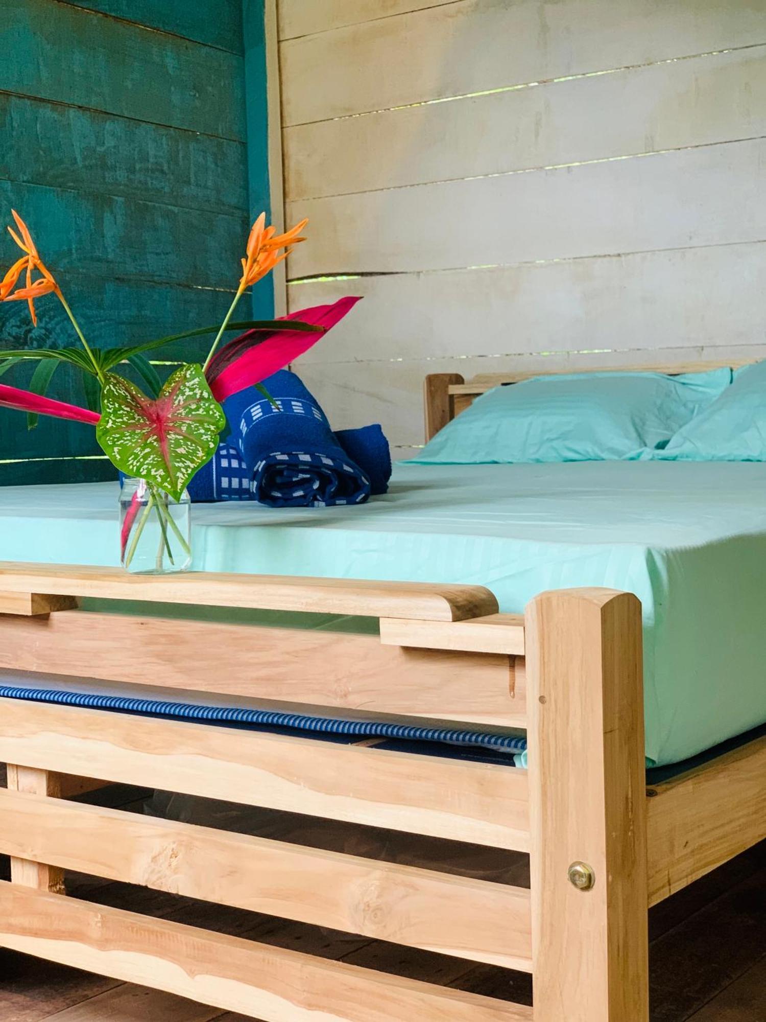 Hidden Well Hiriketiya Hostel Диквела Екстериор снимка